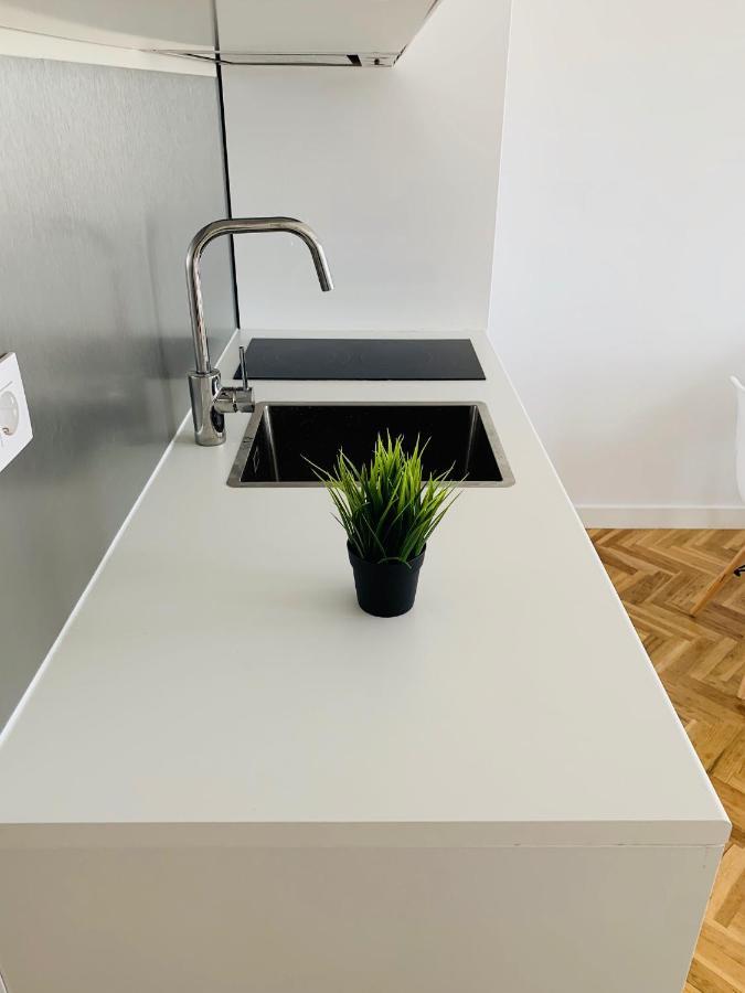 Pisos Con Piscina Barrio Exclusivo-wizinkcenter Alquiler Temporada Apartment Madrid