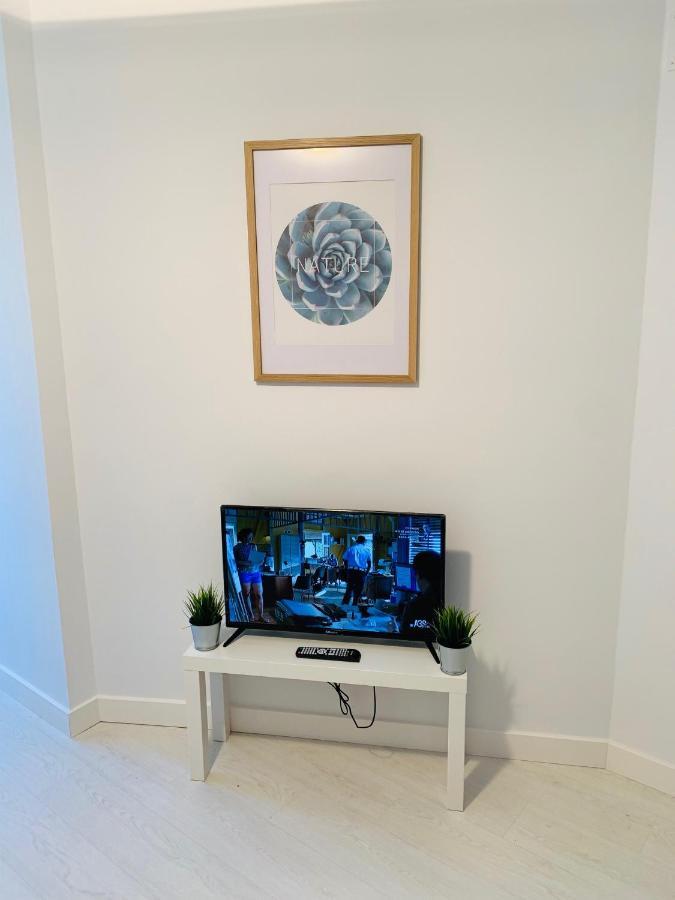 Pisos Con Piscina Barrio Exclusivo-wizinkcenter Alquiler Temporada Apartment *