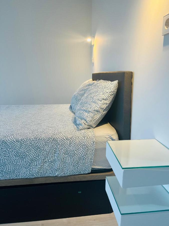 Apartment Pisos Con Piscina Barrio Exclusivo-wizinkcenter Alquiler Temporada *