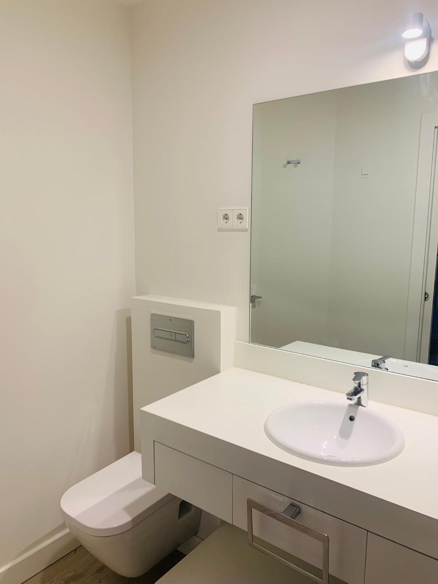 Apartment Pisos Con Piscina Barrio Exclusivo-wizinkcenter Alquiler Temporada *