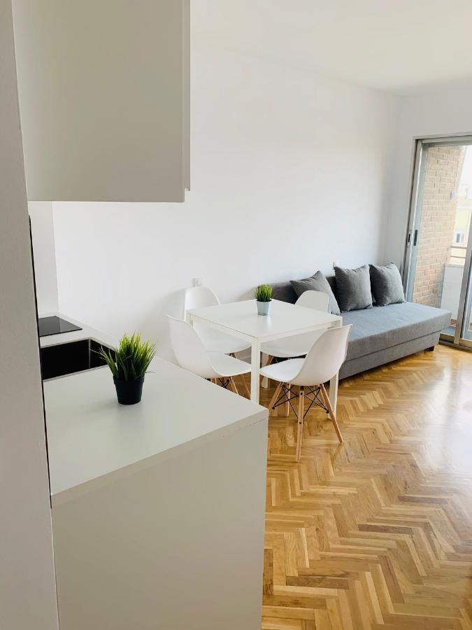 Pisos Con Piscina Barrio Exclusivo-wizinkcenter Alquiler Temporada